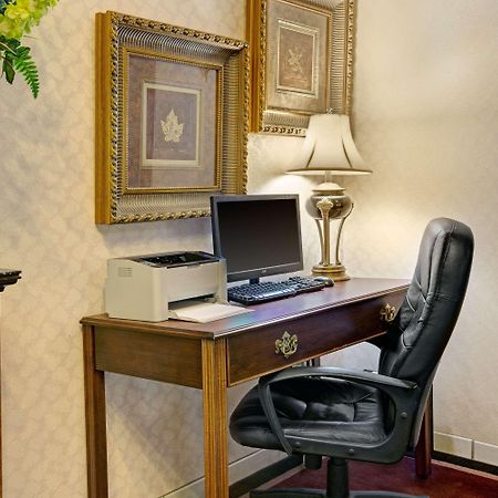 Days Inn & Suites By Wyndham Hickory Ngoại thất bức ảnh